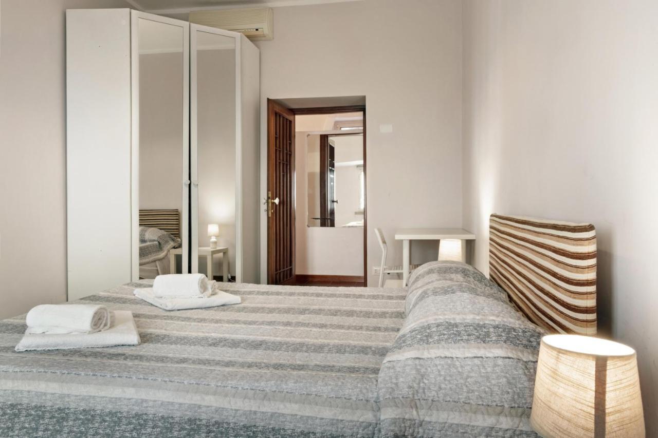 Vatican Welc-Home Roma Esterno foto